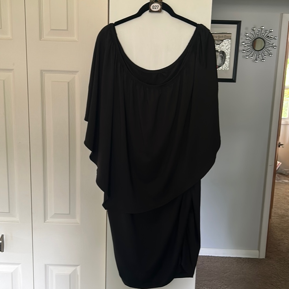 I named friend size 3X beautiful black dress